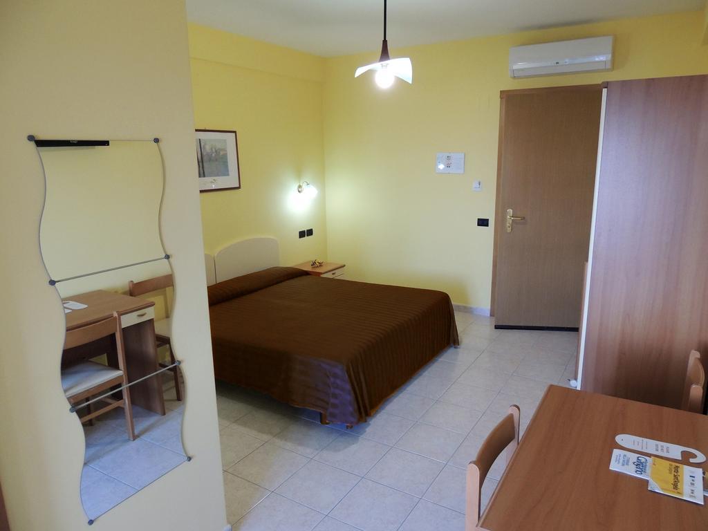 B&B Angela Monte SantʼAngelo Dış mekan fotoğraf
